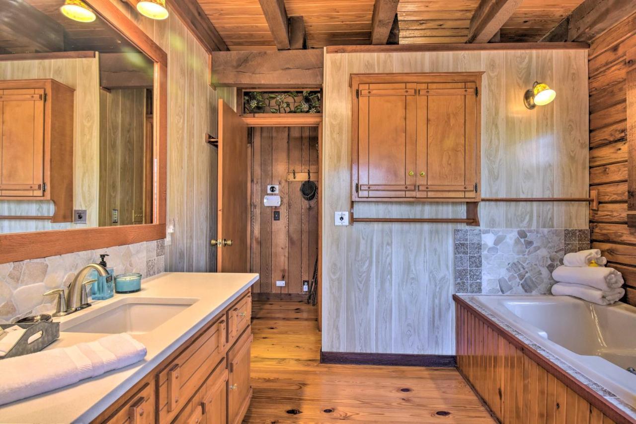 Luxury Pearcy Cabin With 5 Private Acres And Hot Tub! Exterior foto